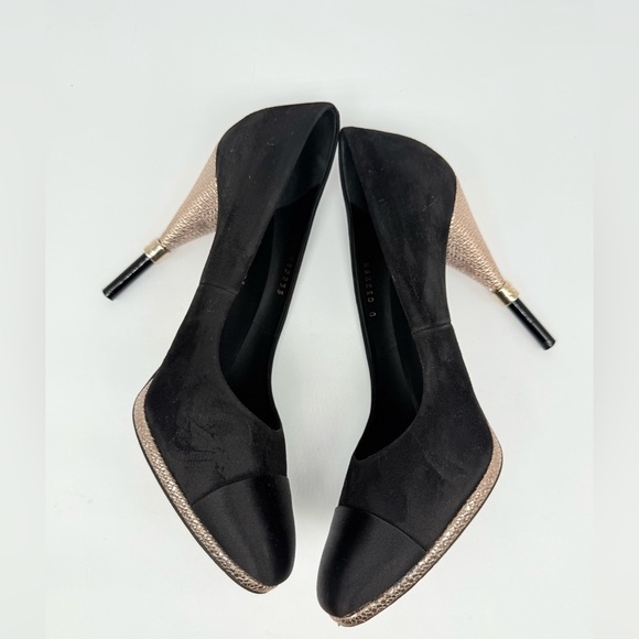 Chanel 2016 Black Suede Leather Satin CC Cap Toe Logo Metallic Heel Pumps EU 41 - Picture 7 of 14